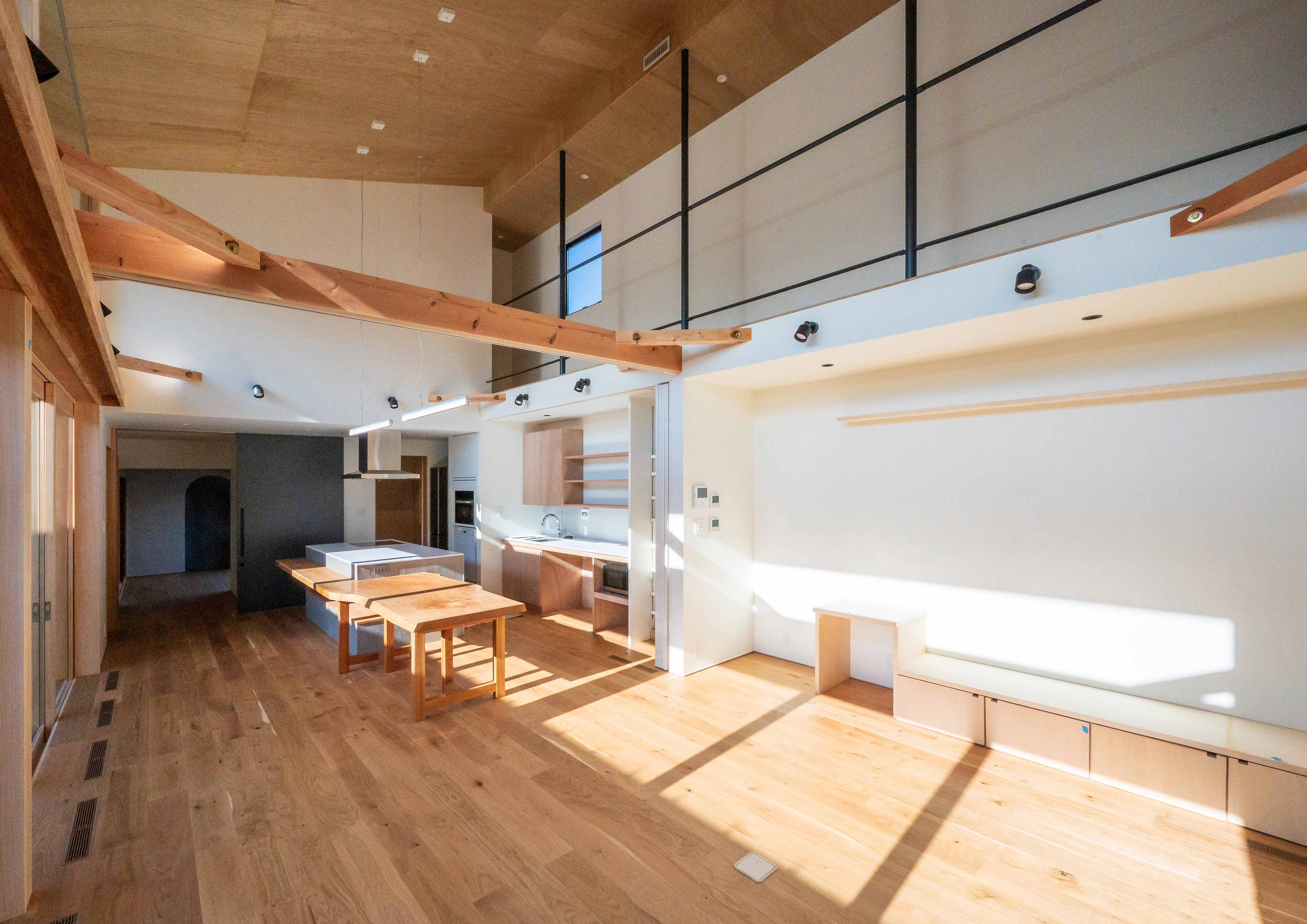 平屋と二階建て、あなたにぴったりなライフスタイルはどっち？ アイキャッチ画像